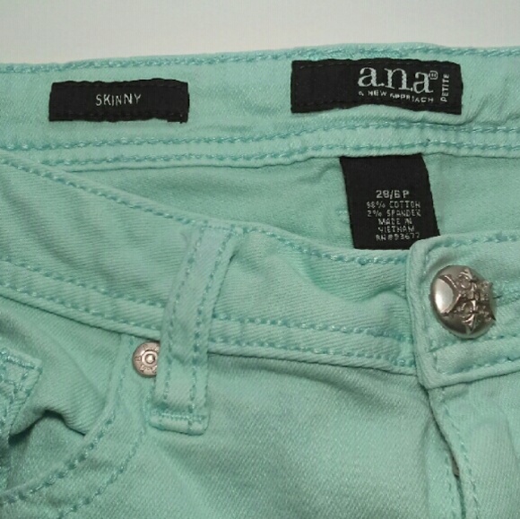 ana Skinny Jeans