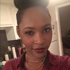 Meet your Posher, Suselyne