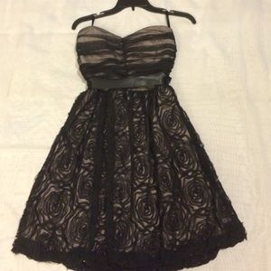 Size 9 Black Prom/Special Occasion Dress