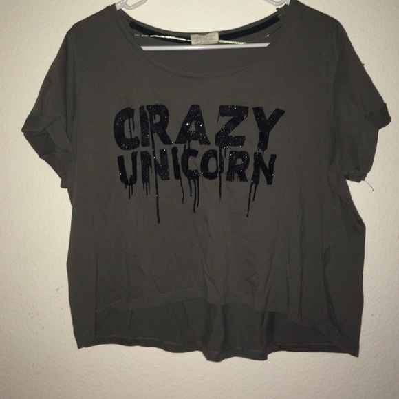Cute cropped tee