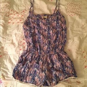 Hollister romper