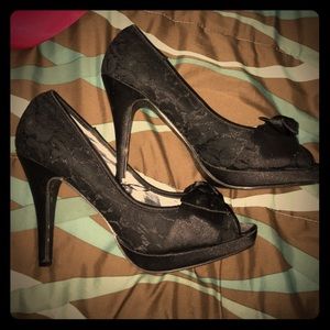 black lace heels