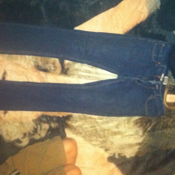 Men's slim jeans.