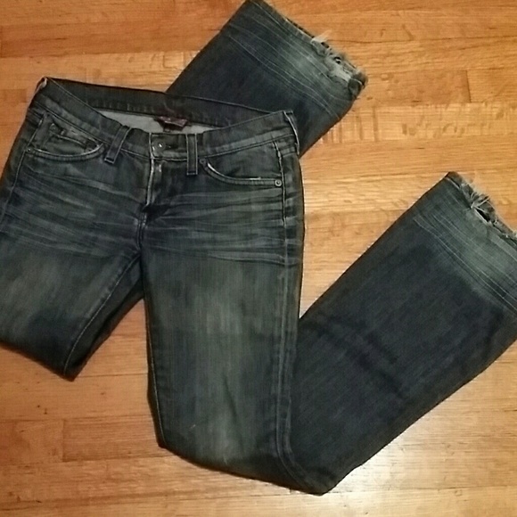 Lucky brand size 25