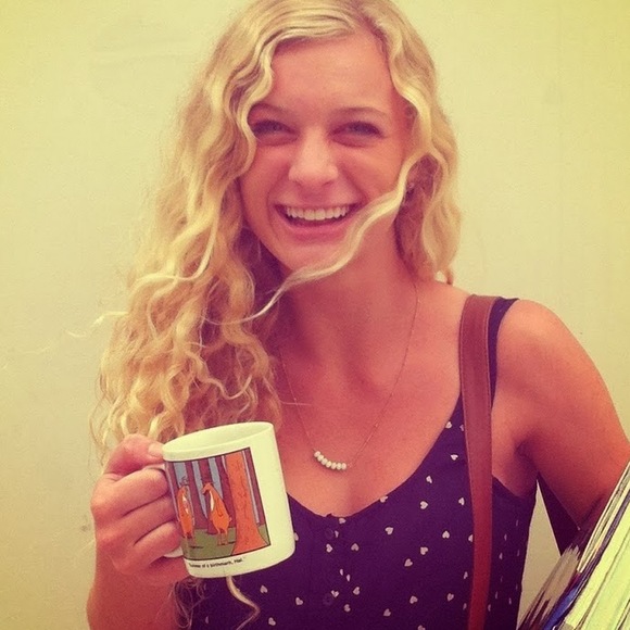 Meet your Posher, Nadine - Picture 1 of 1