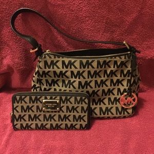 Michael Kors wallet