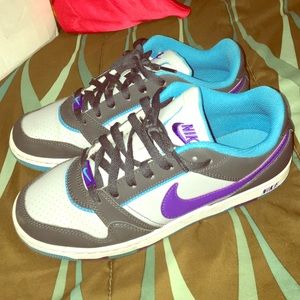 purple & teal nikes PRICE NEGOTIABLE