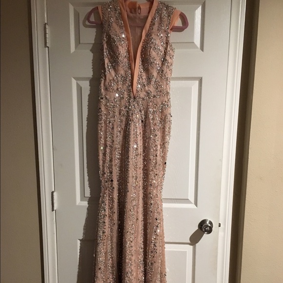 Gorgeous beaded prom  gown - Picture 1 of 4