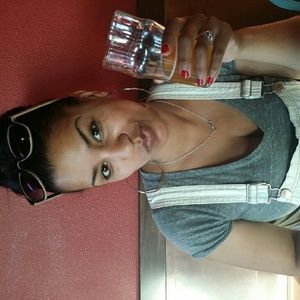 Meet your Posher, Alena