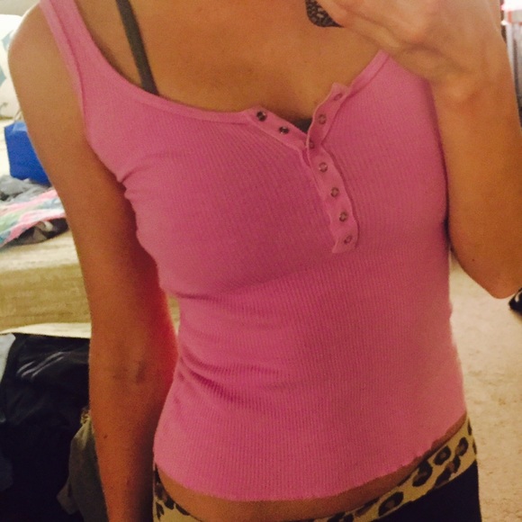 💕 Michael Stars Fitted Tank 💕 - Picture 4 of 4