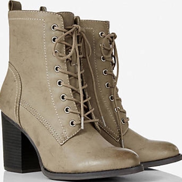 Express Lace-up Heeled Boots - Picture 2 of 3