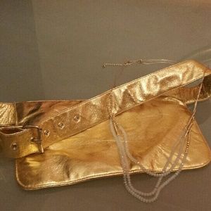 🔥SALE!🔥KJO (Kelly Jo) Los Angeles Gold hip bag.