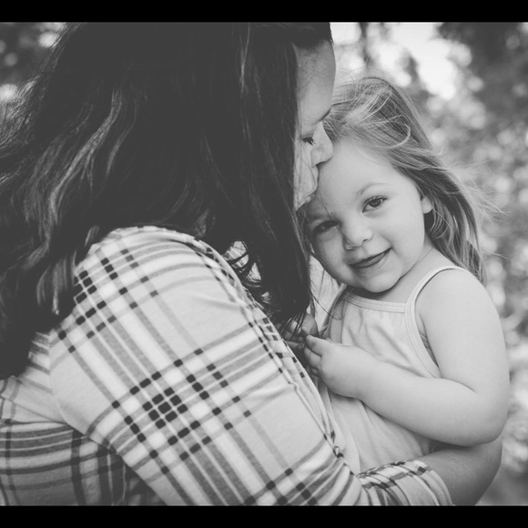 Meet your Posher, Melissa - Picture 2 of 4