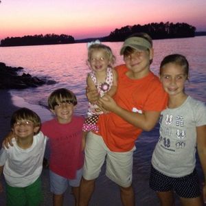 Meet your Posher, Lauren