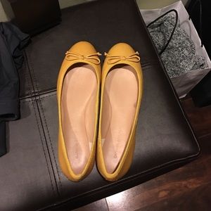 Banana Republic shoes