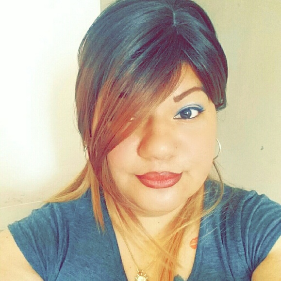 Meet your Posher, Flor - Picture 1 of 1