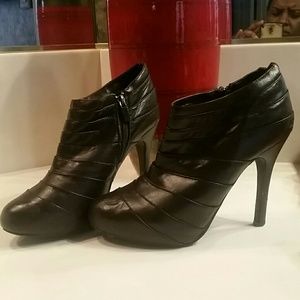 Brown  Ribbed Booty Boots