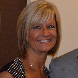 Meet your Posher, Debbie