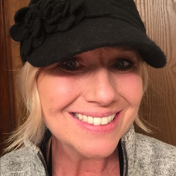 Meet your Posher, Angela