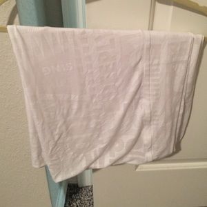 Lulu lemon scarf and fabletics top