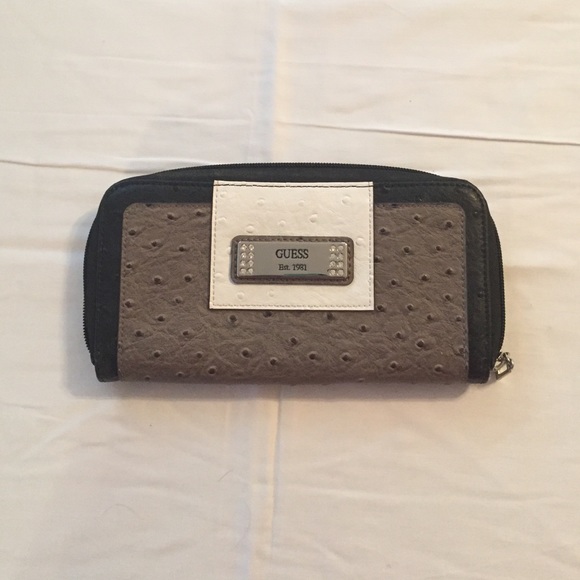 Guess ostrich color block wallet