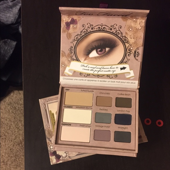 Too Faced Matte Eyeshadow Palette PENDING