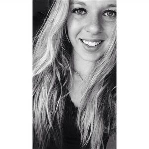 Meet your Posher, Carley