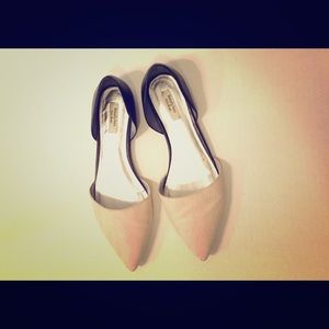 Stylish Simply Vera Vera Wang flats