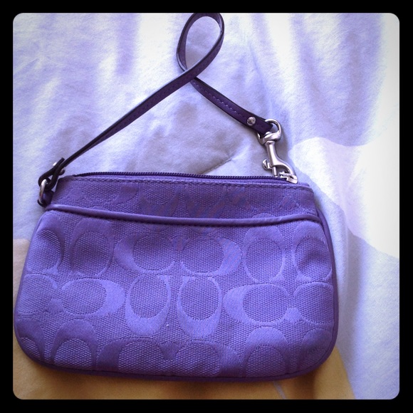 Real Coach wristlet 💜