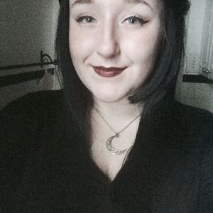 Meet your Posher, Juliette