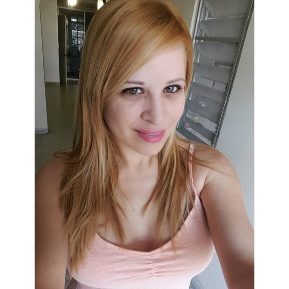 Meet your Posher, Norma - Picture 1 of 1