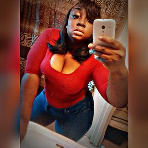 Meet your Posher, Avonna