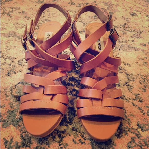 Steve Madden leather wedge sandal