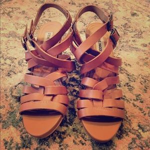 Steve Madden leather wedge sandal