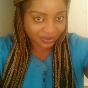 Meet your Posher, Isatu