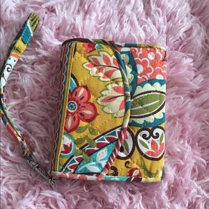 Vera Bradley Super Smart Wristlet