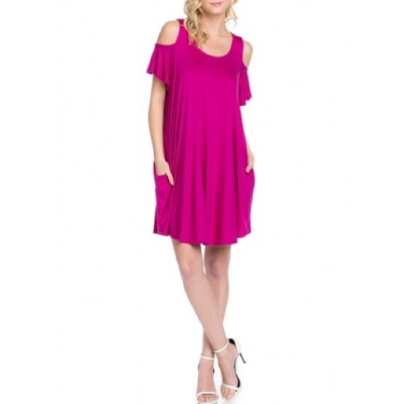 Comfy Magenta cold shoulder dress with pocket - Picture 2 of 4