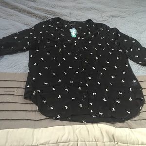 Black polyester shirt