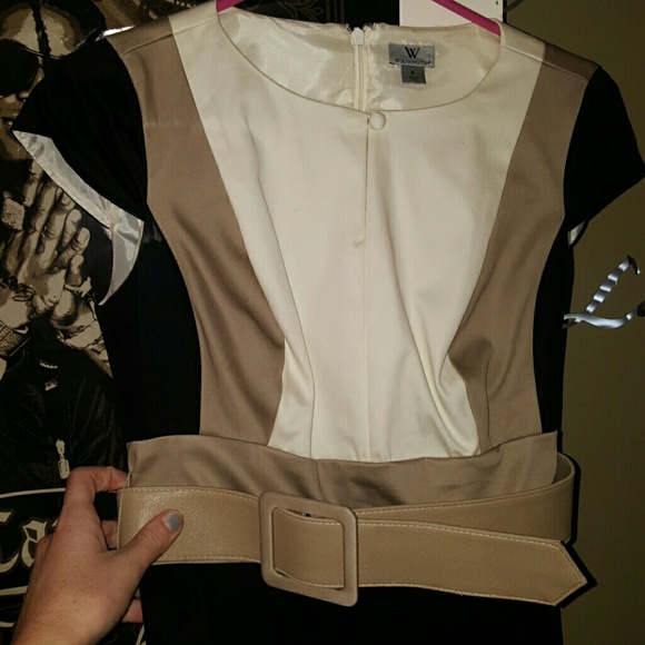 Below the knee classy dress!