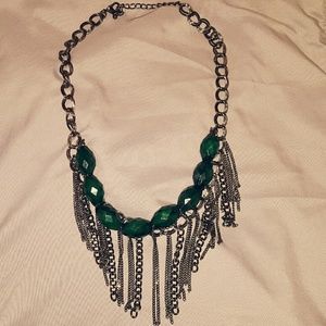 PRETTY ROCK N ROLL EMERALD AND SILVER NECKLACE
