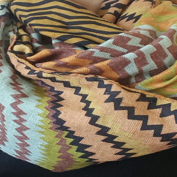 Infinity scarf - Picture 3 of 3