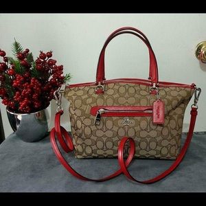 PERFECT CONDITION authentic Coach cross body!