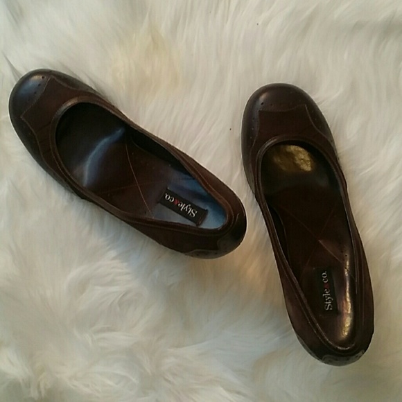 Shoes - Picture 3 of 3