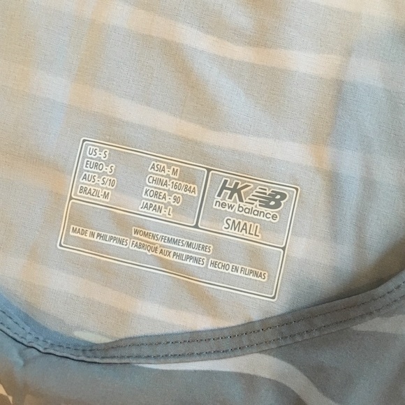 Heidi Klum for New Balance workout top - Picture 3 of 4