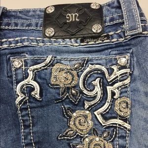 Miss Me like new bootcut jeans size 31
