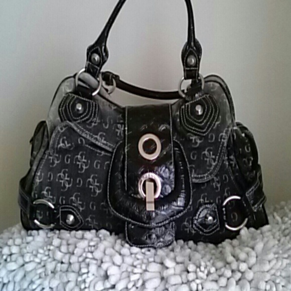 Guess purse