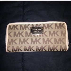 Michael Kors wallet