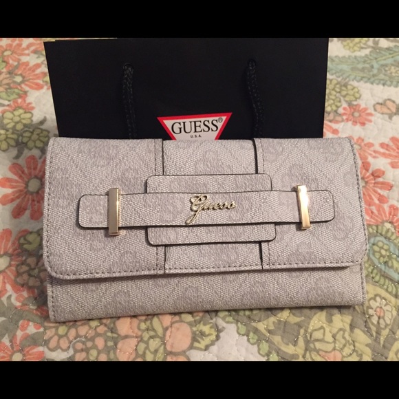 Brand New! Guess wallet