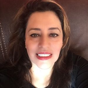 Meet your Posher, Leticia