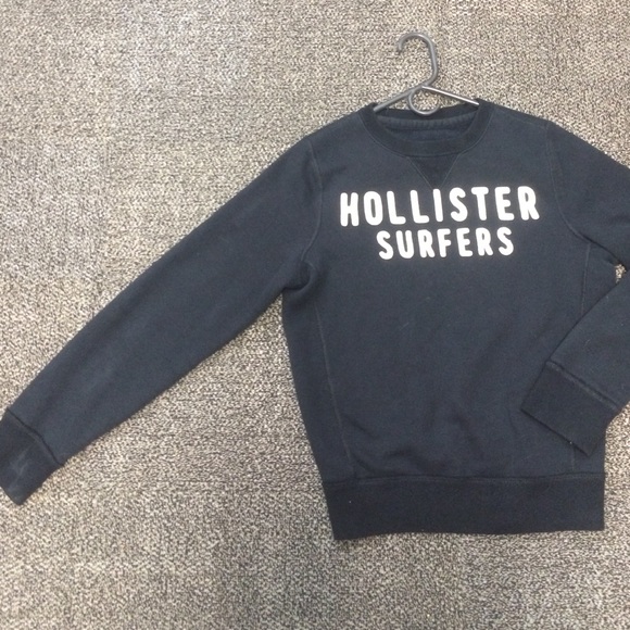 Hollister sweater